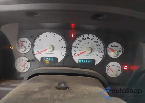 2004 Dodge Ram 1500 Slt/Laramie z USA, uszkodzony, nr VIN 1D7HU18D94S779760